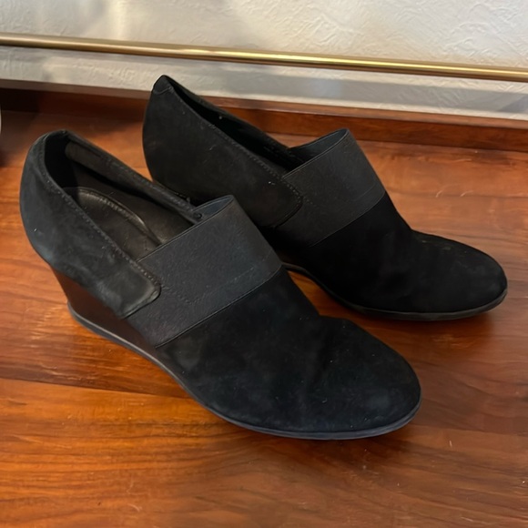 Velvet wedge - Picture 1 of 2